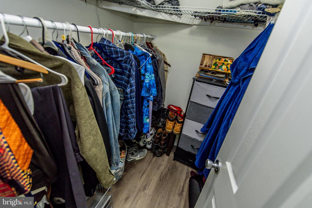 15808 PERKINS LANE