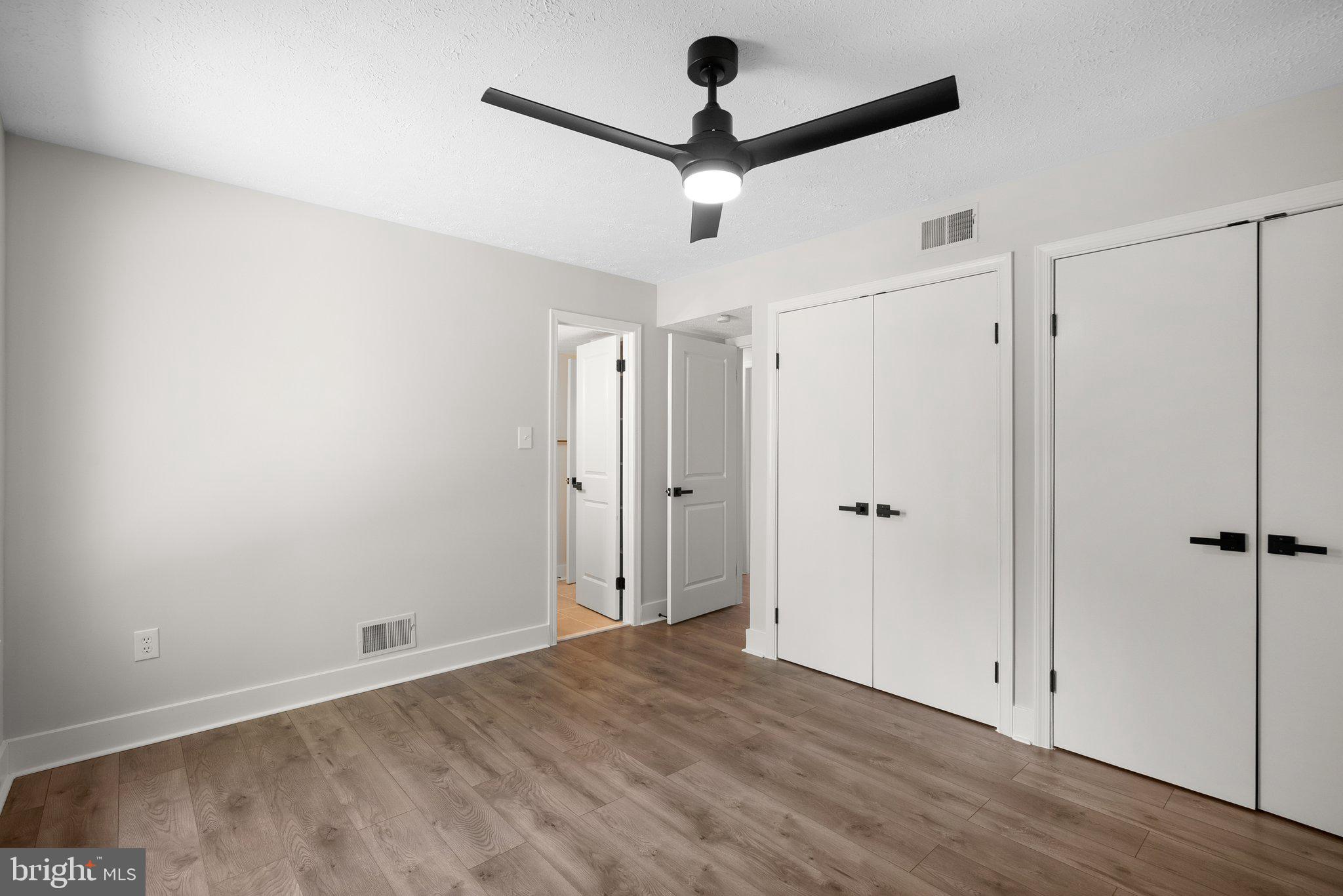 804 CARRIAGE HOUSE LANE