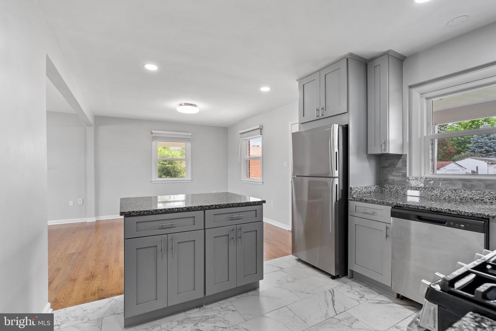 5912 ALAN DRIVE