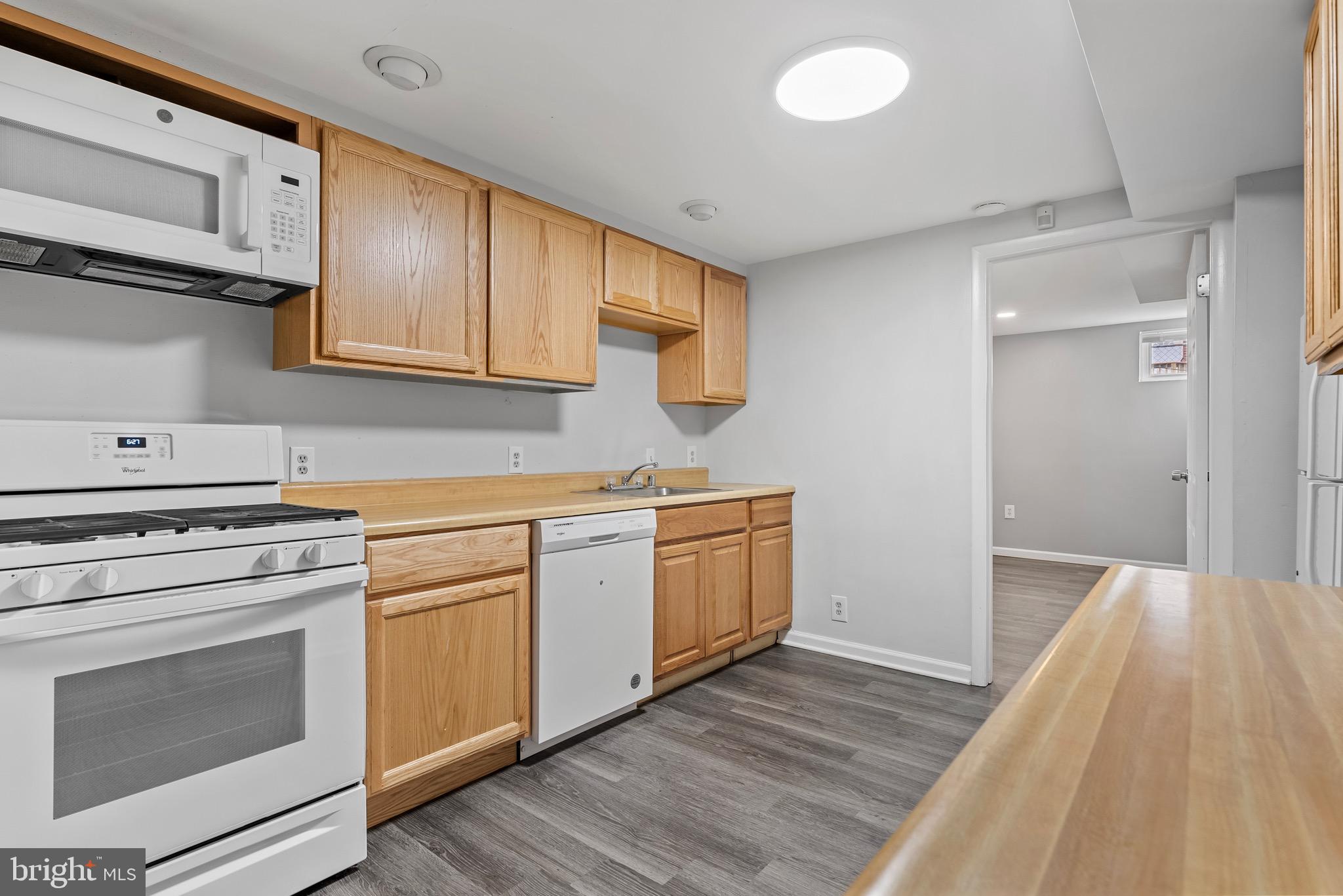 5912 ALAN DRIVE