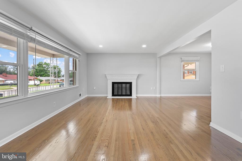 5912 ALAN DRIVE