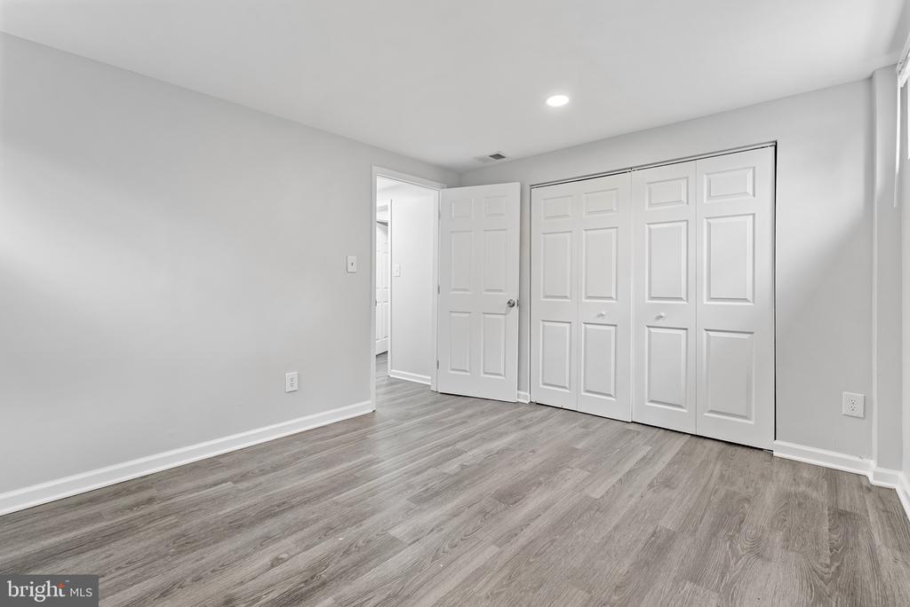 5912 ALAN DRIVE