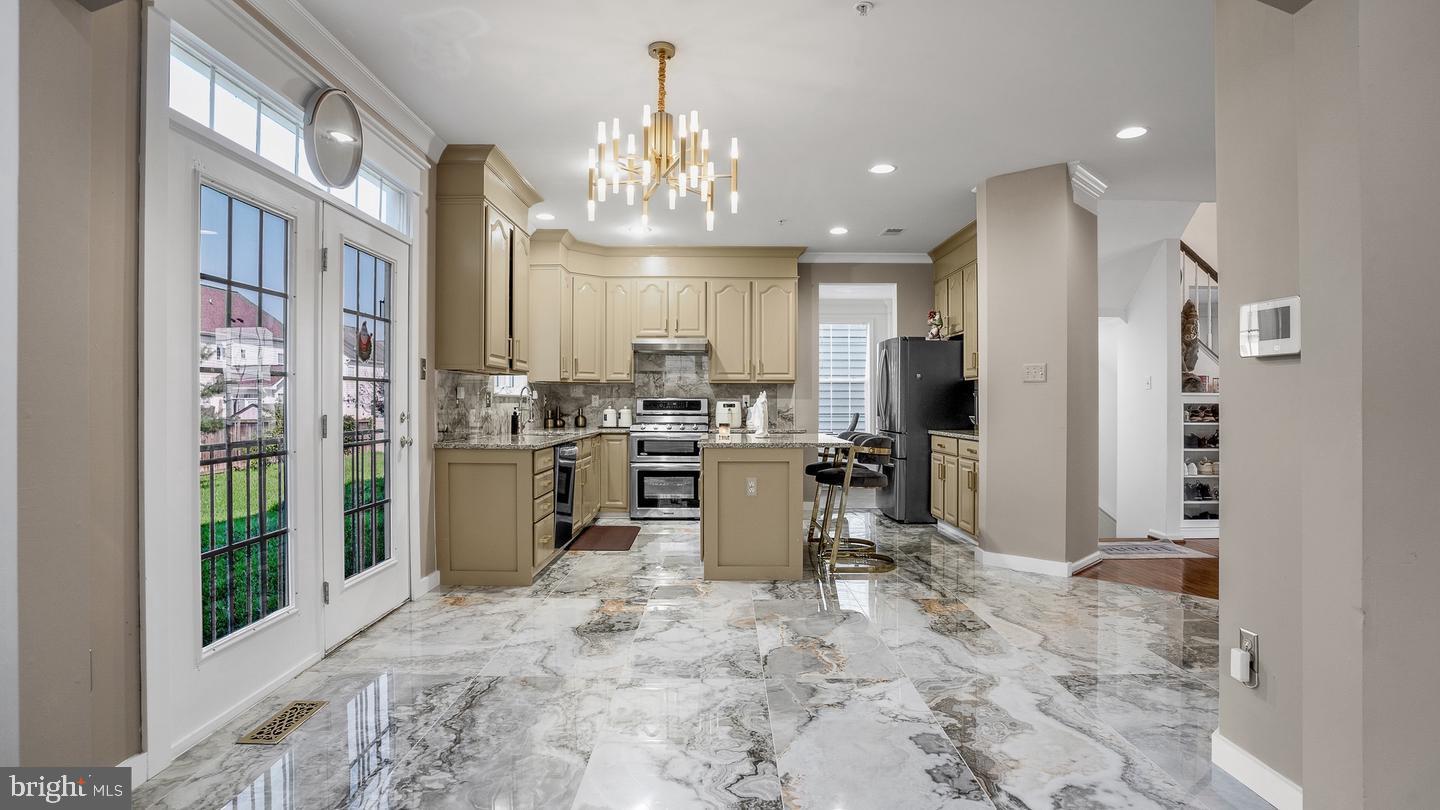 2213 HERRING CREEK DR