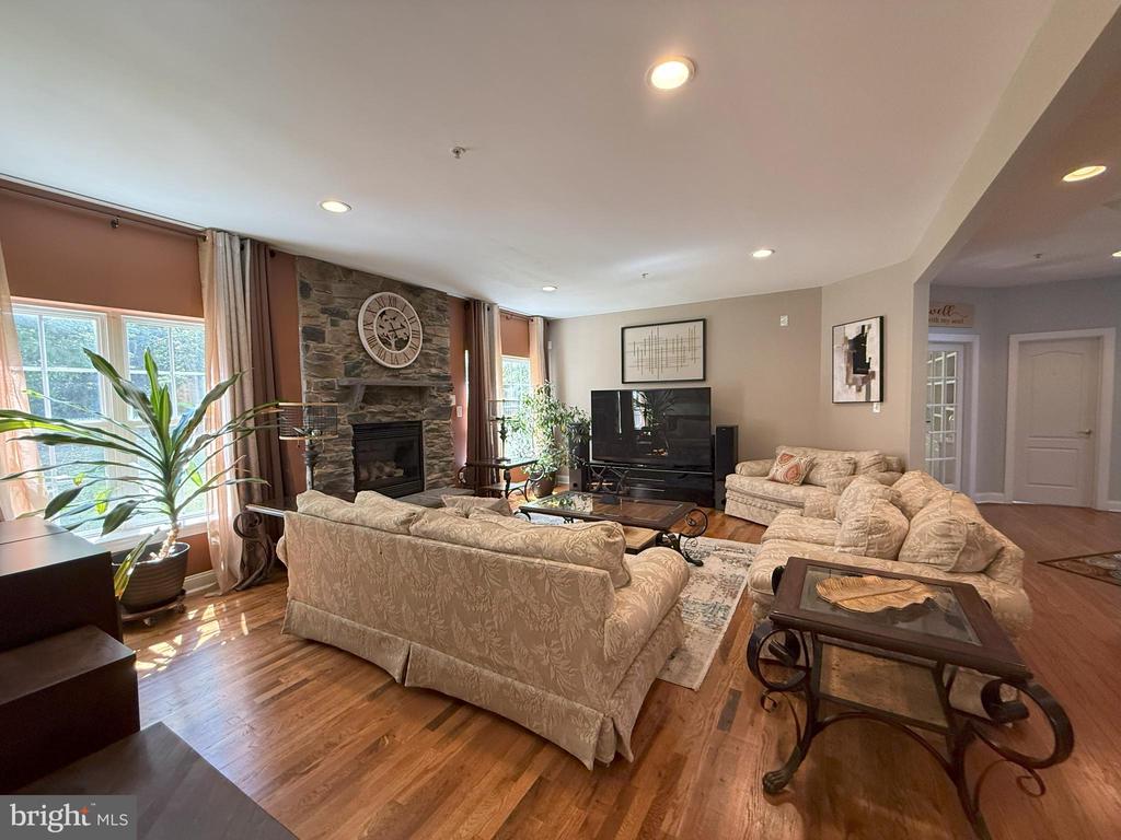 3919 WOODREED DRIVE