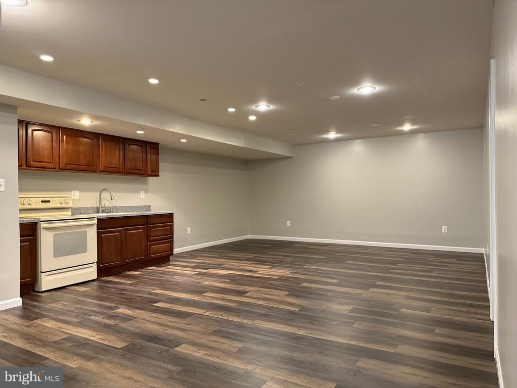3919 WOODREED DRIVE