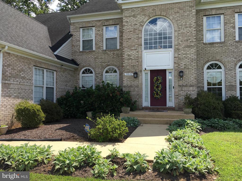 3919 WOODREED DRIVE