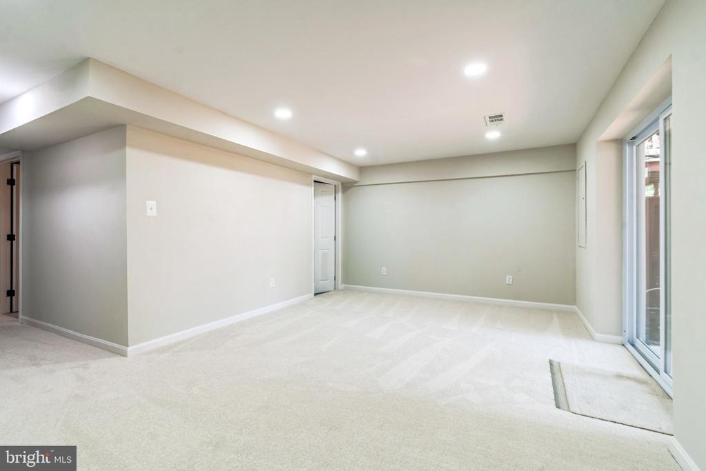 442 SHADY GLEN ROAD