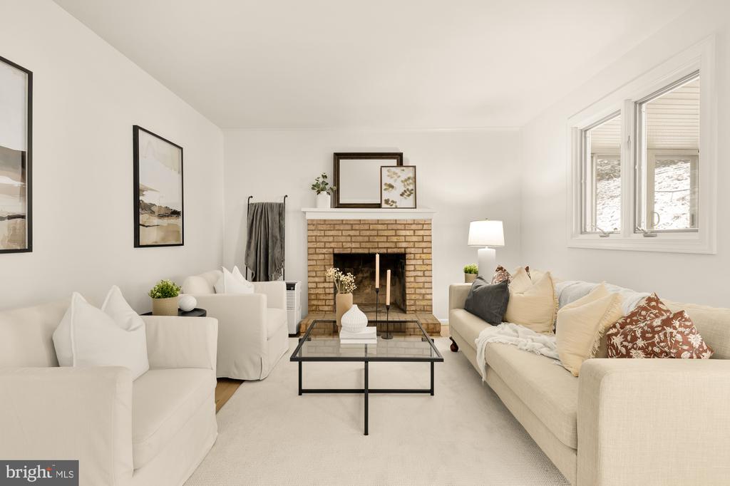 118 WHITE BIRCH COURT