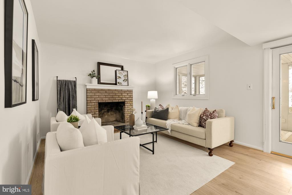 118 WHITE BIRCH COURT