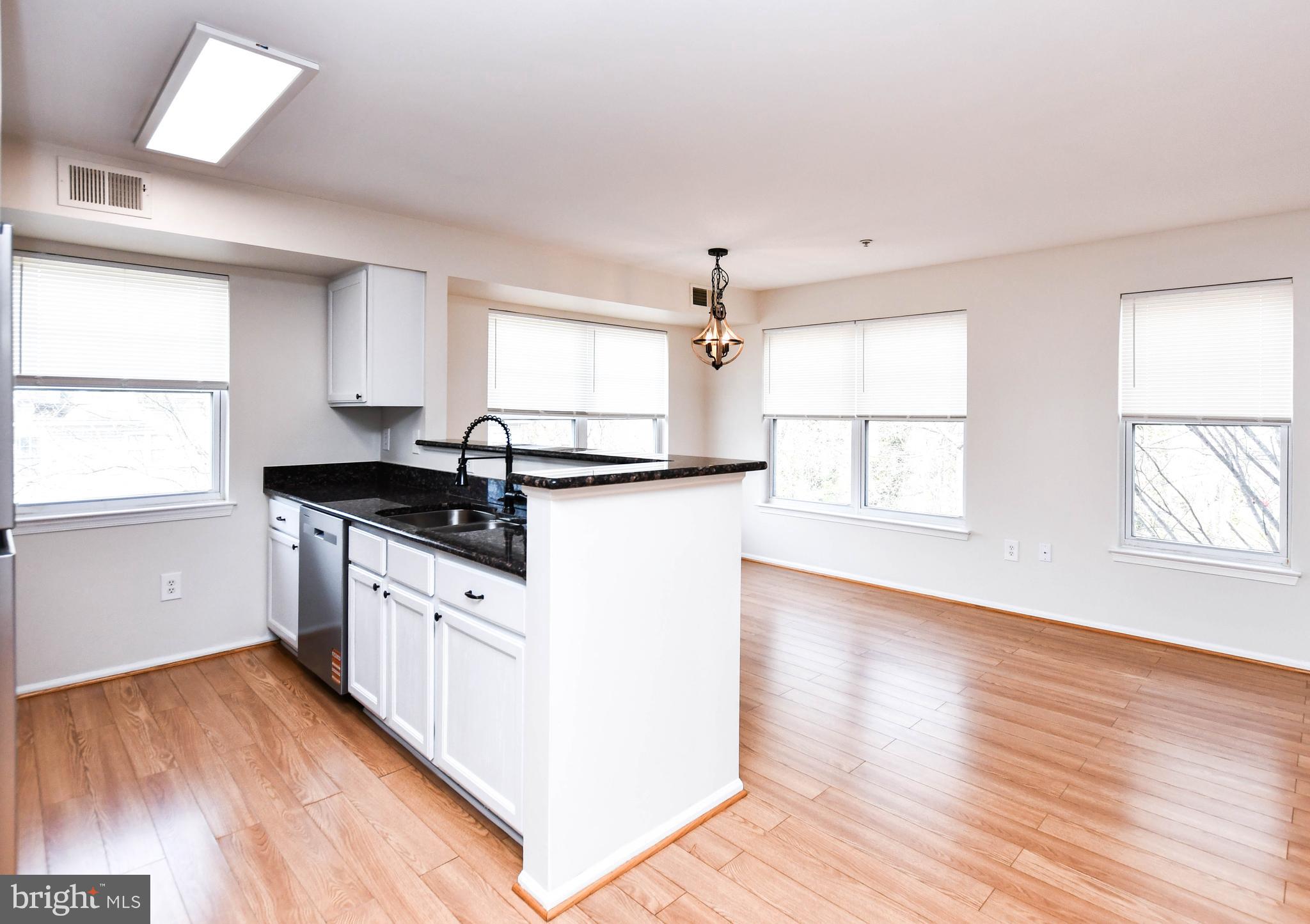 13900 FARNSWORTH LANE 4303