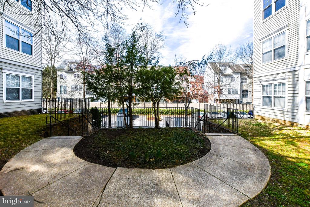 13900 FARNSWORTH LANE 4303