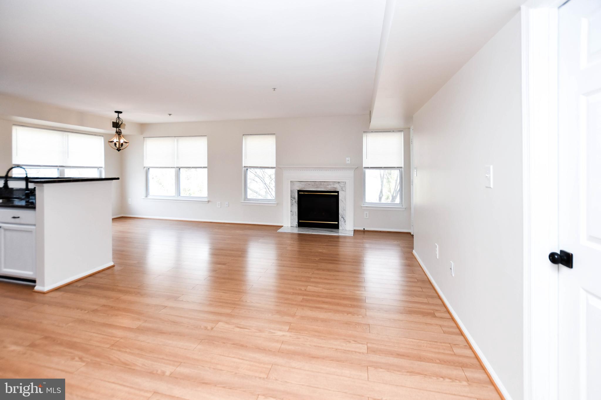 13900 FARNSWORTH LANE 4303