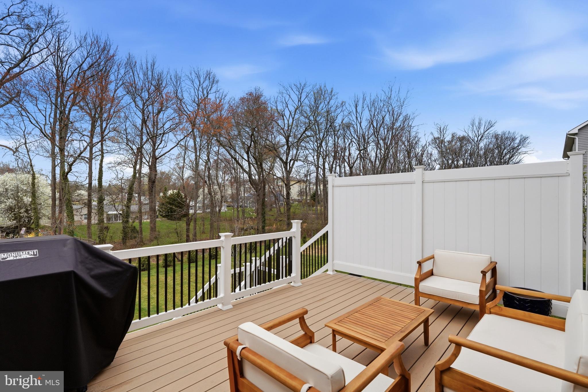 6829 FOUNTAIN PARK DRIVE