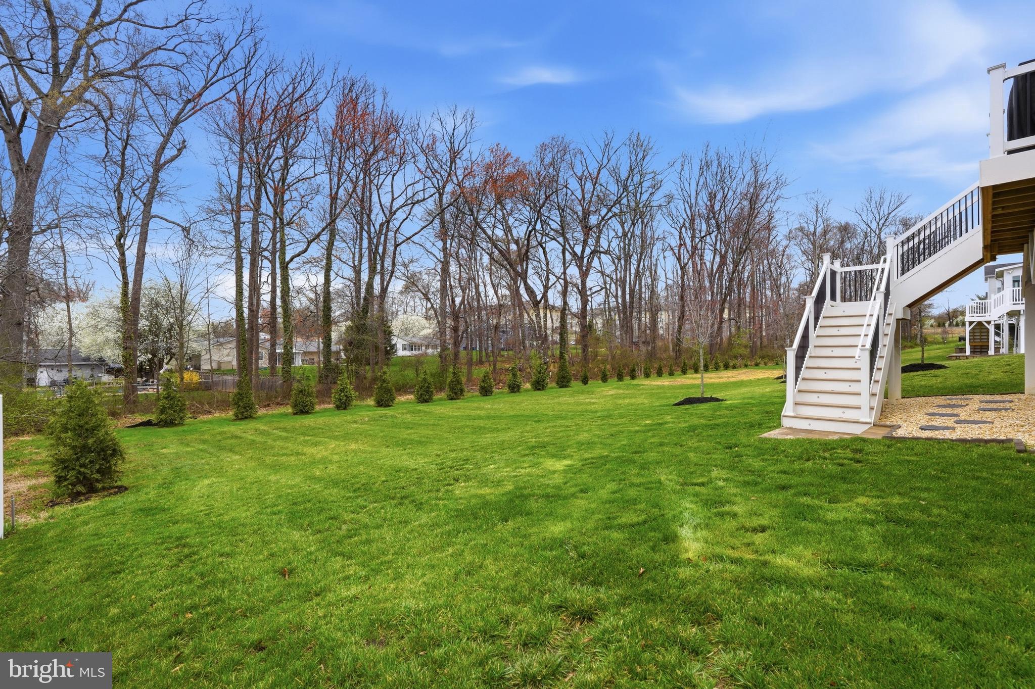 6829 FOUNTAIN PARK DRIVE