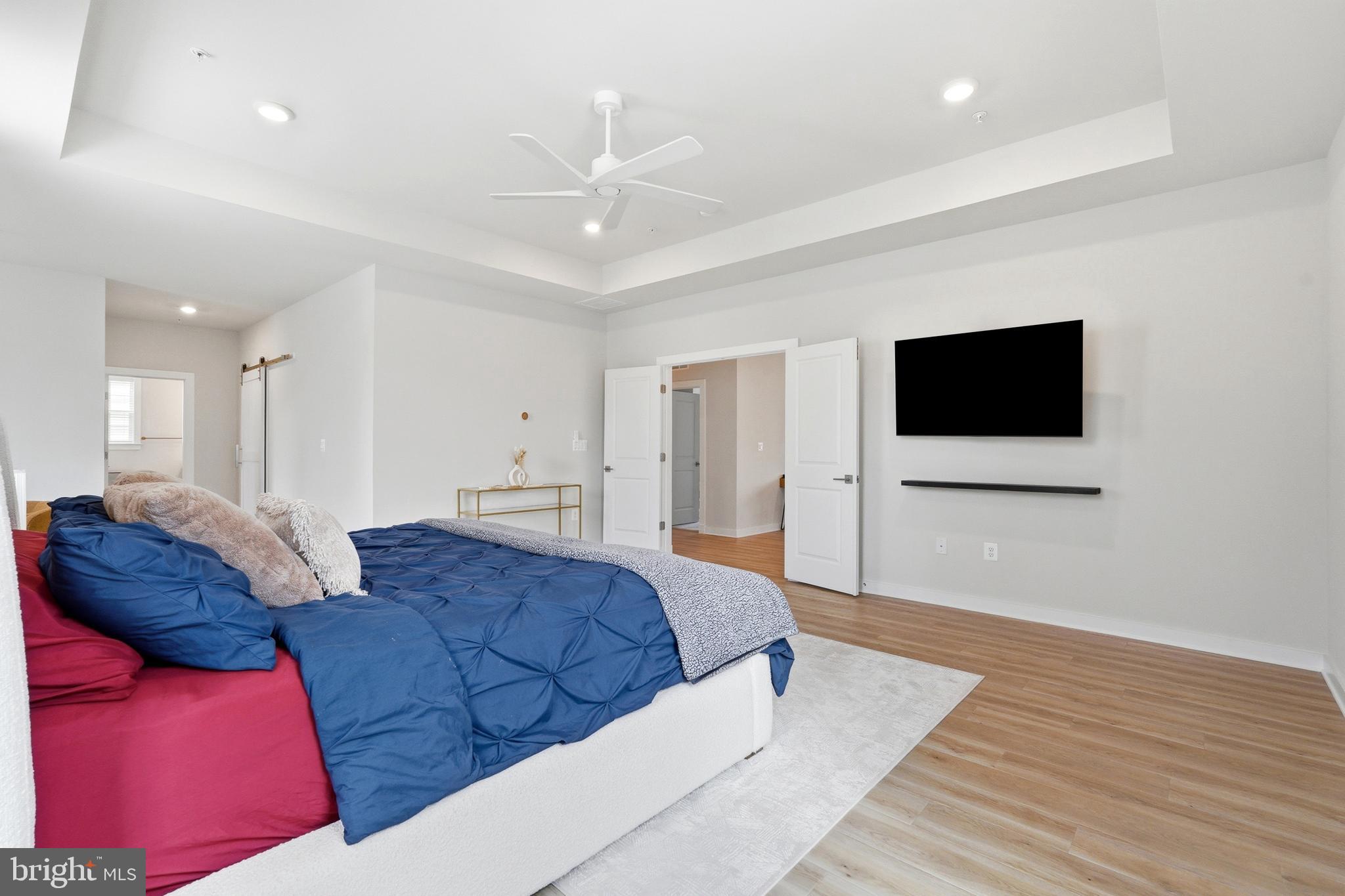 6829 FOUNTAIN PARK DRIVE