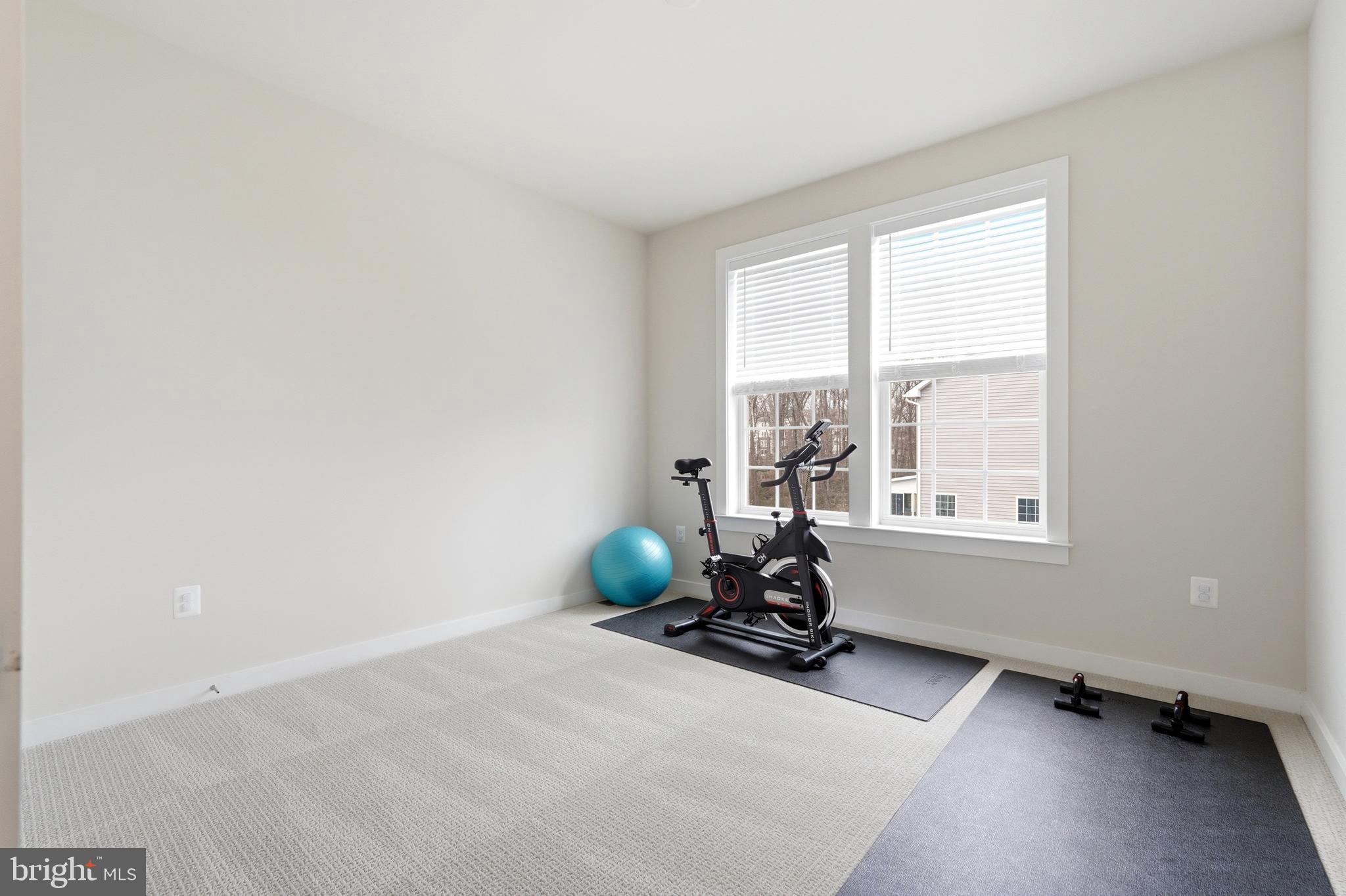 6829 FOUNTAIN PARK DRIVE