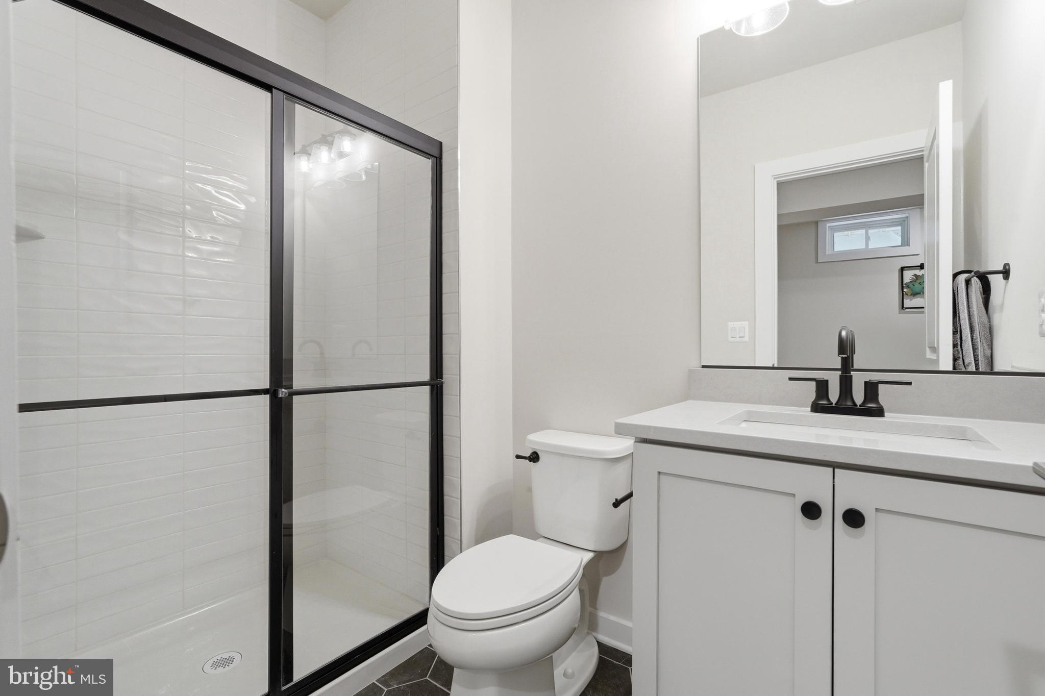 6829 FOUNTAIN PARK DRIVE