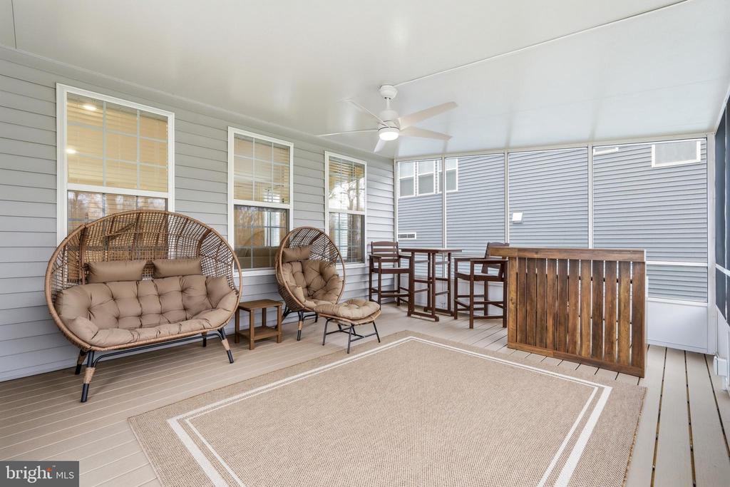 6829 FOUNTAIN PARK DRIVE