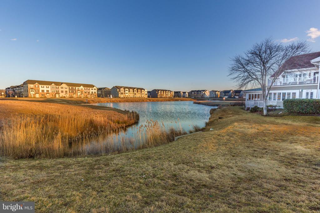 6547 CLUBHOUSE DRIVE