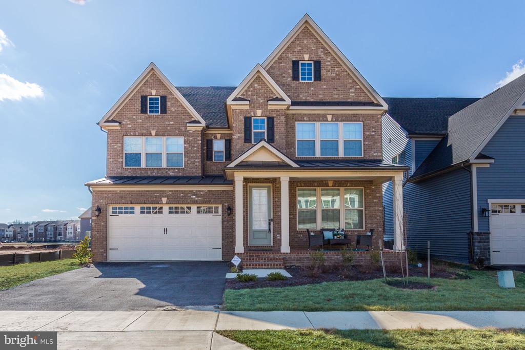 6547 CLUBHOUSE DRIVE