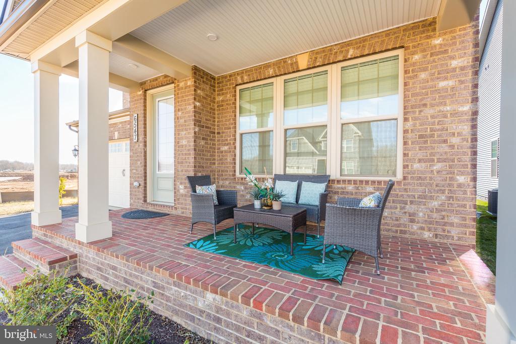 6547 CLUBHOUSE DRIVE