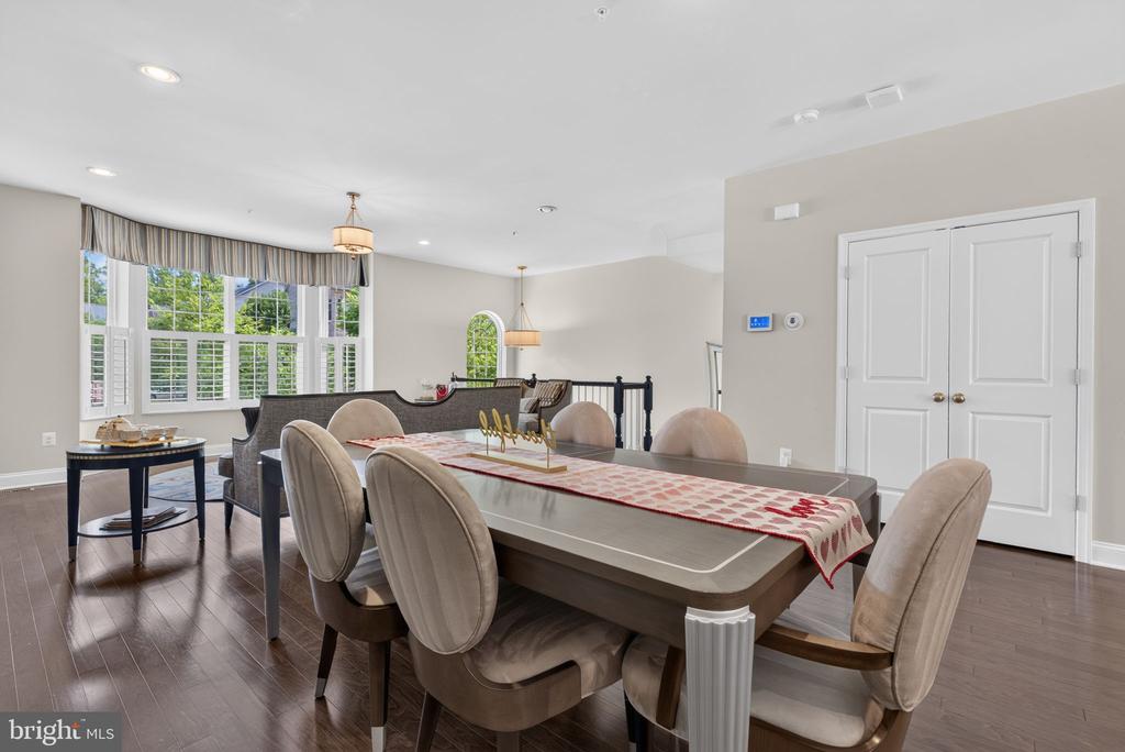 3803 PENTLAND HILLS DRIVE