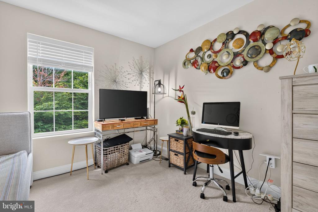 3803 PENTLAND HILLS DRIVE