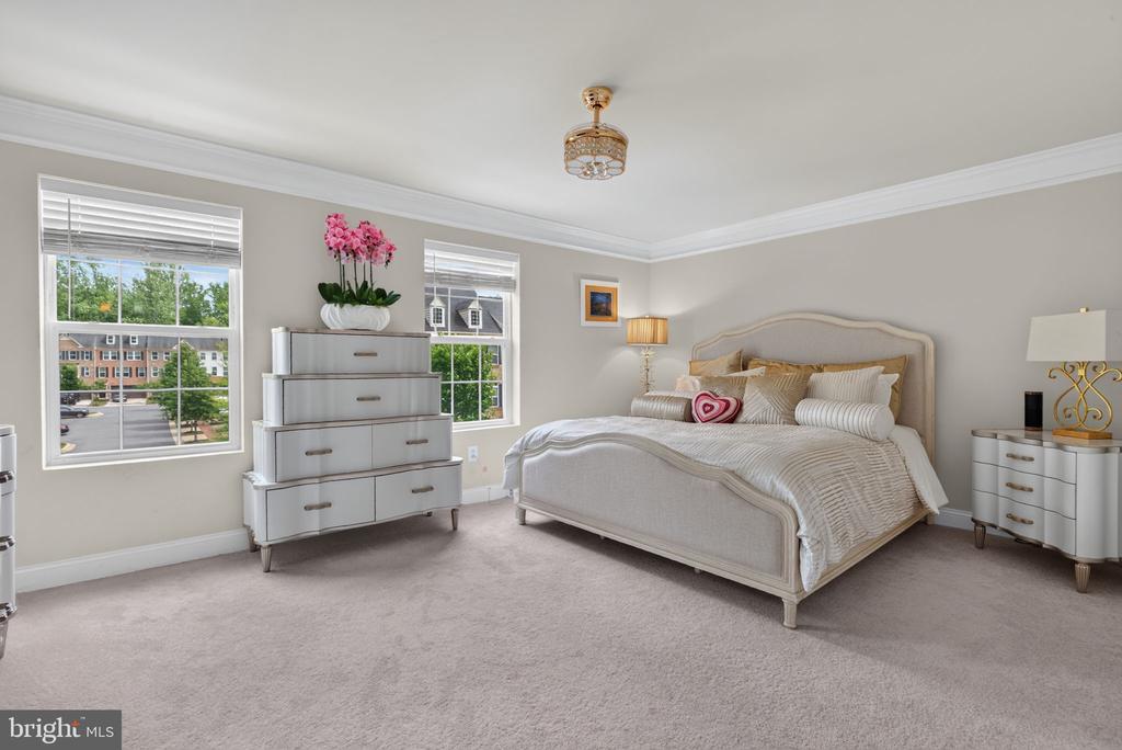 3803 PENTLAND HILLS DRIVE