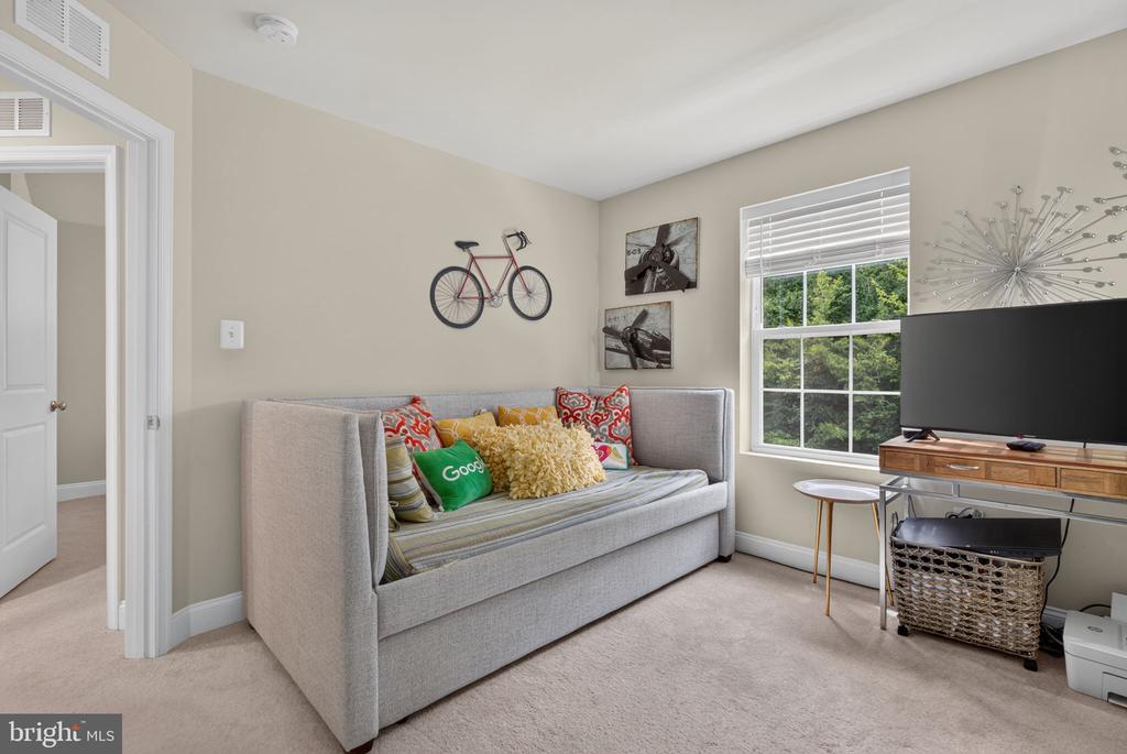 3803 PENTLAND HILLS DRIVE