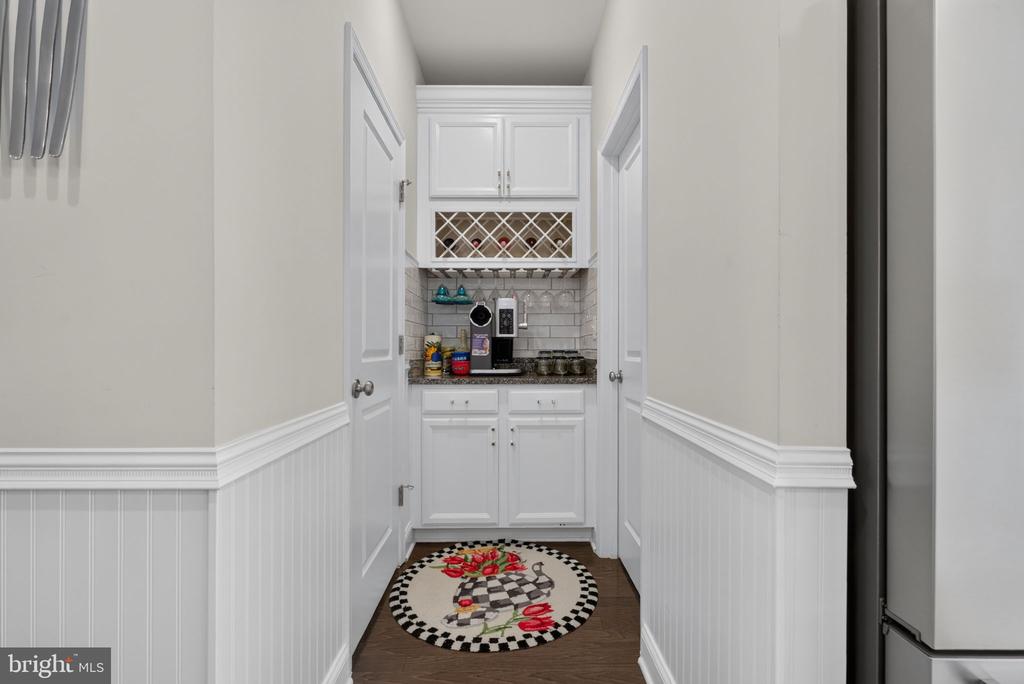 3803 PENTLAND HILLS DRIVE