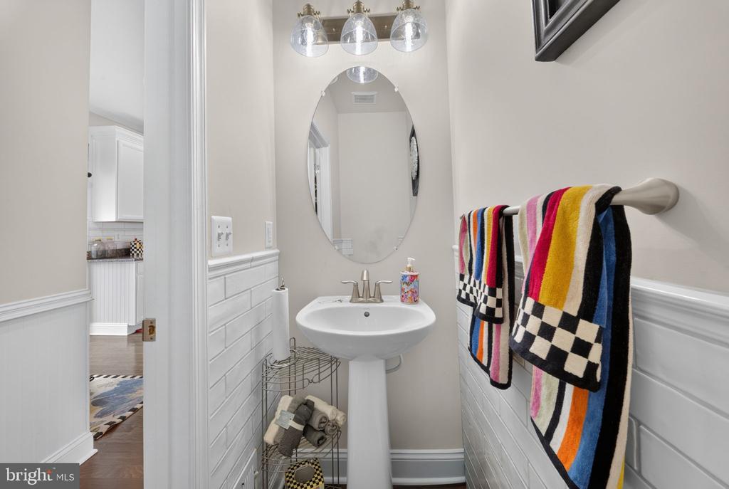 3803 PENTLAND HILLS DRIVE
