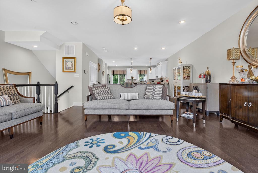 3803 PENTLAND HILLS DRIVE