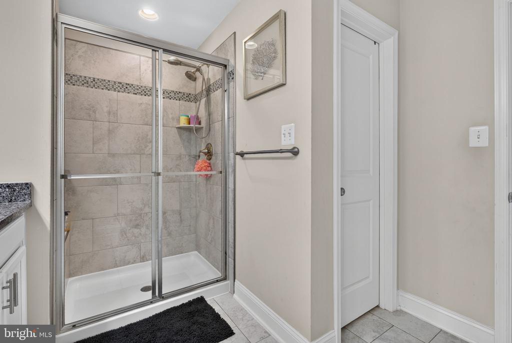 3803 PENTLAND HILLS DRIVE