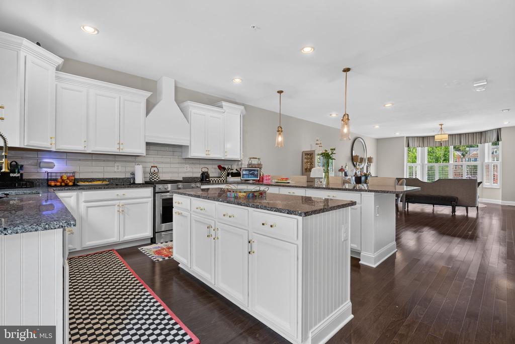 3803 PENTLAND HILLS DRIVE