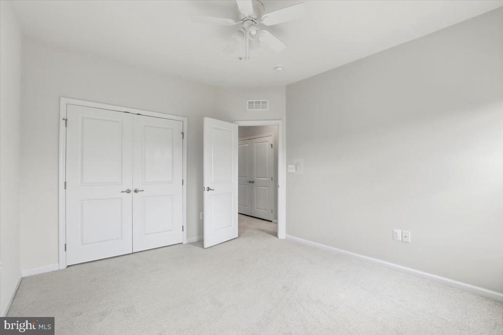 10102 DORSEY LANE