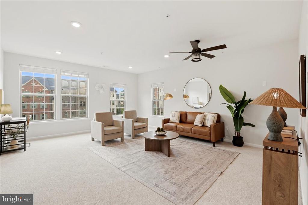 10102 DORSEY LANE