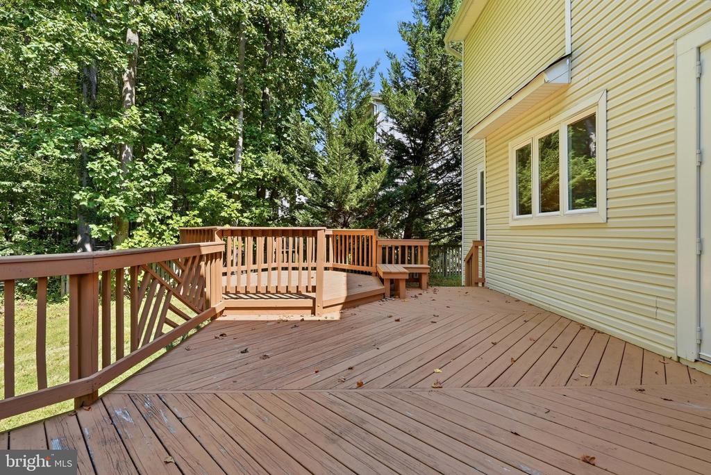 12106 QUICK FOX LANE