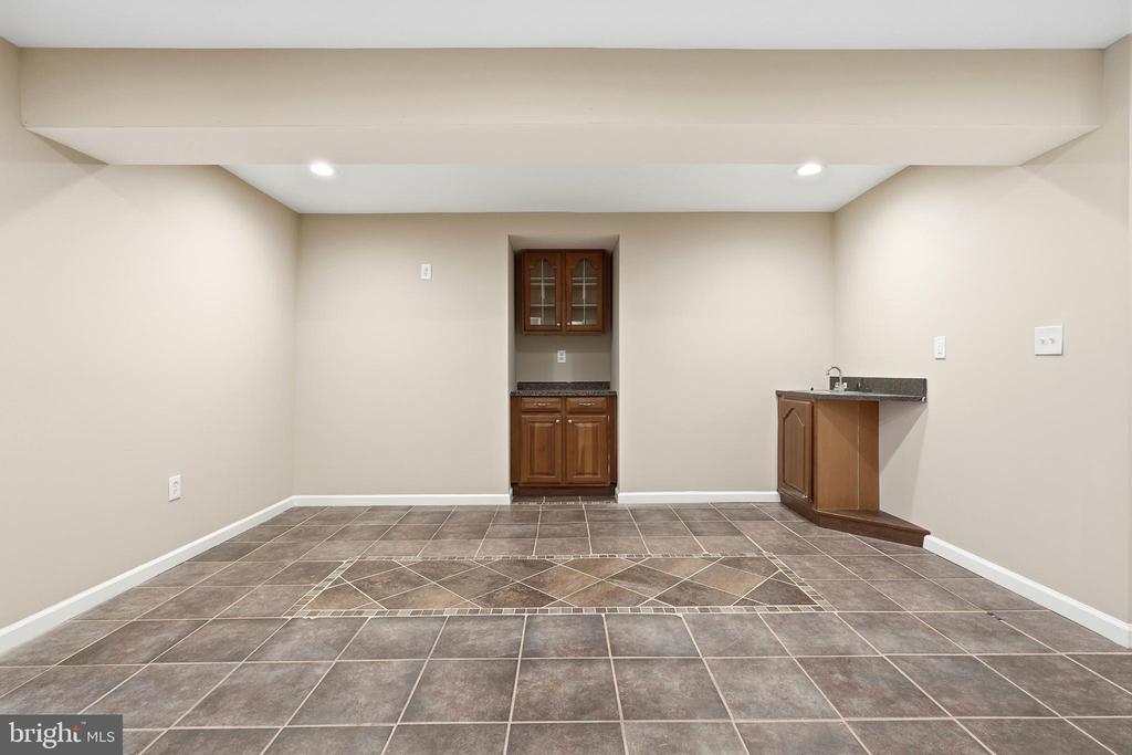 12106 QUICK FOX LANE