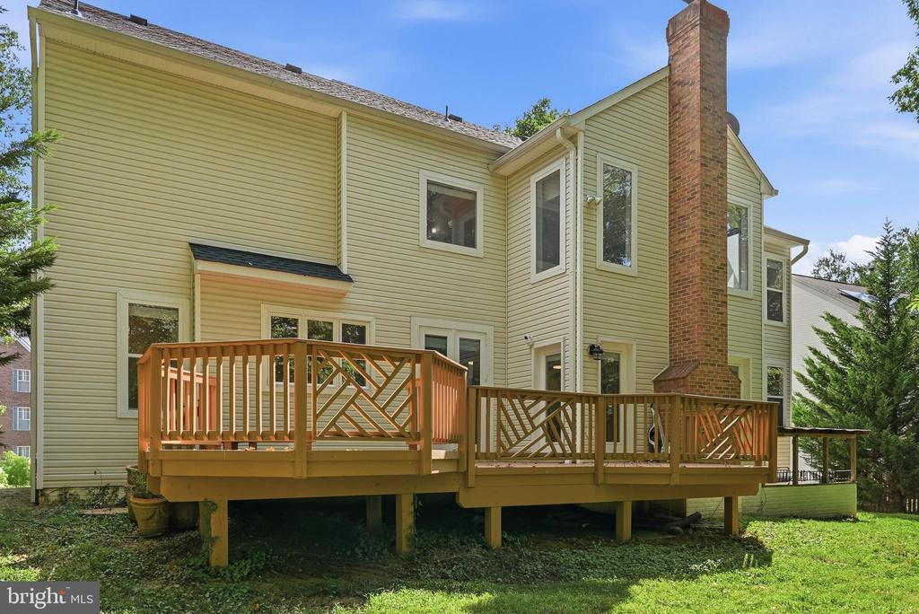 12106 QUICK FOX LANE