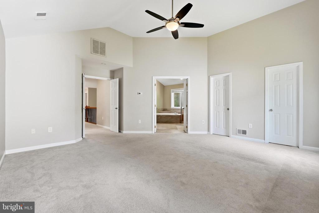 12106 QUICK FOX LANE