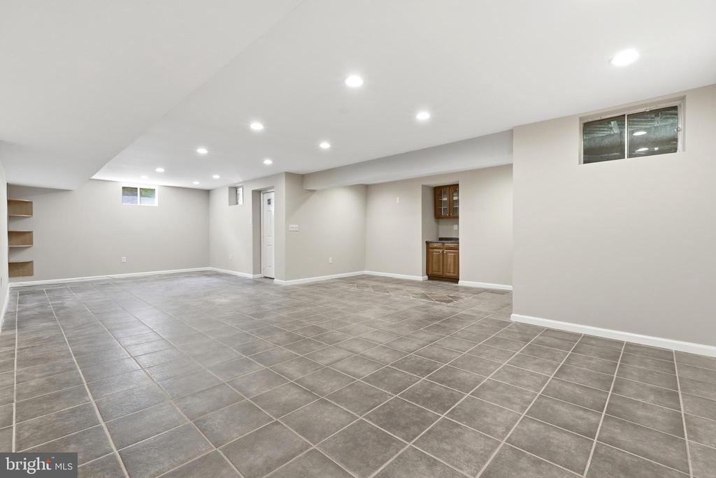 12106 QUICK FOX LANE