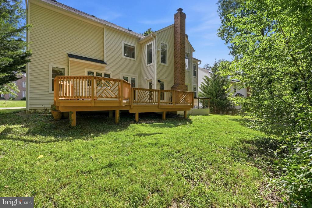 12106 QUICK FOX LANE
