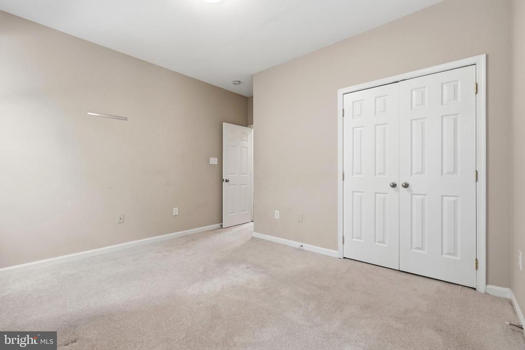 12106 QUICK FOX LANE