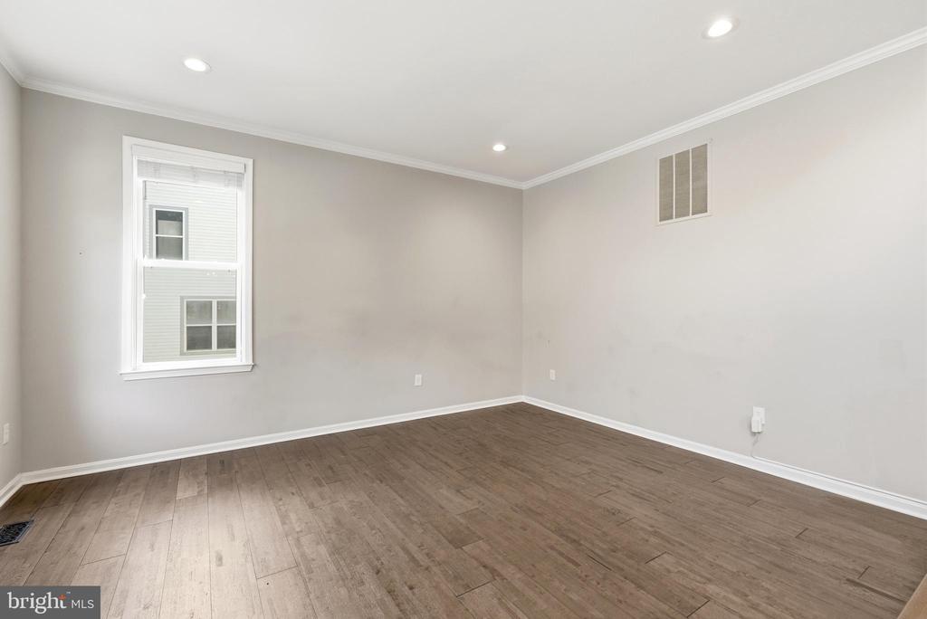 12106 QUICK FOX LANE