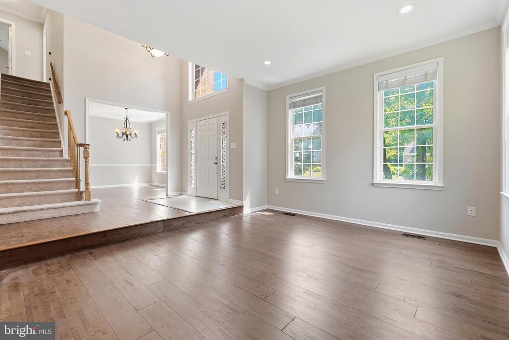 12106 QUICK FOX LANE