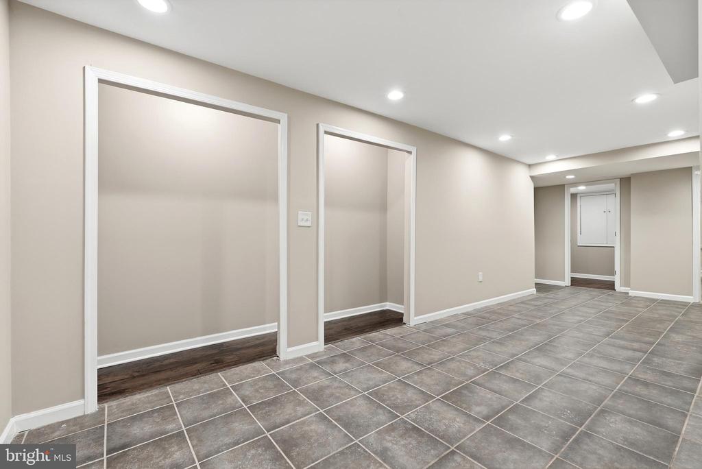 12106 QUICK FOX LANE