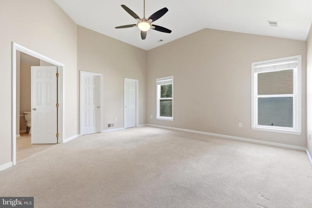 12106 QUICK FOX LANE
