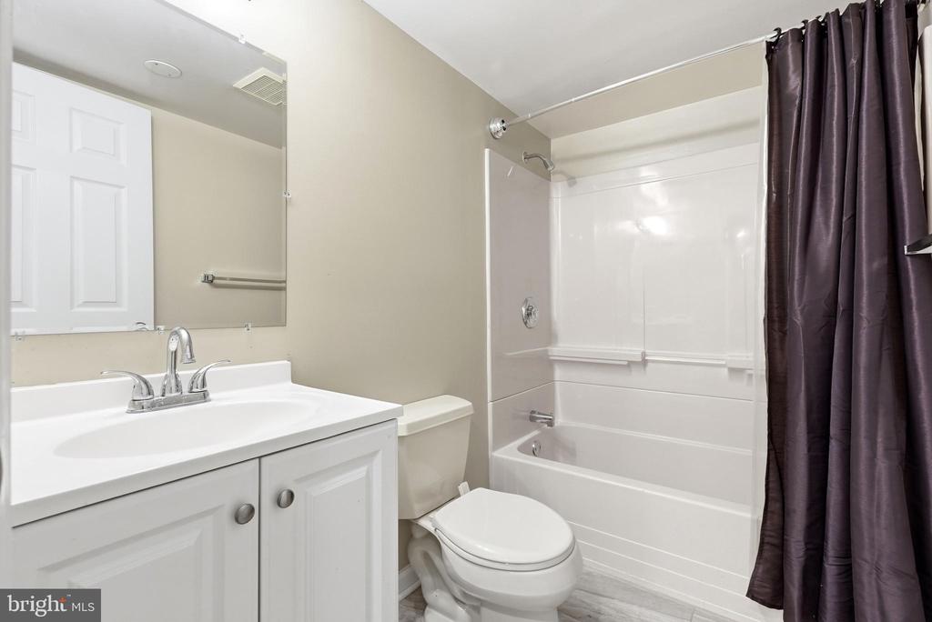 12106 QUICK FOX LANE