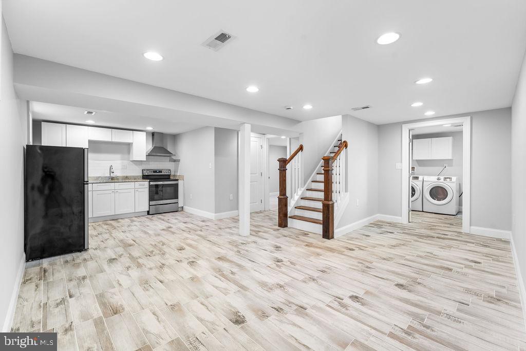 5803 RAVENSWOOD ROAD