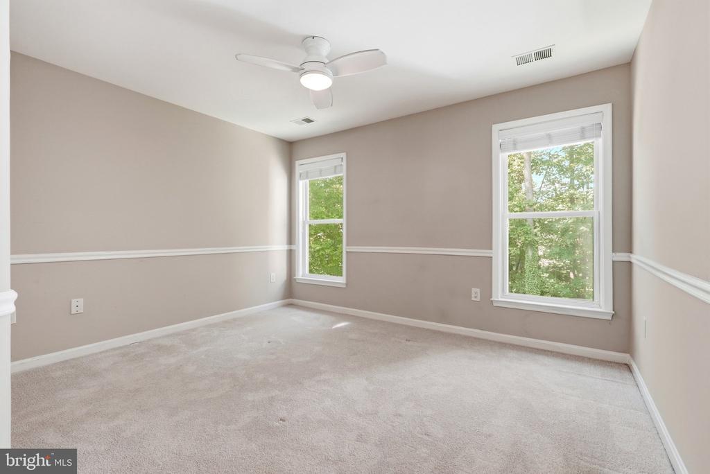 12106 QUICK FOX LANE